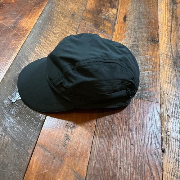 lululemon athletica Black Cap - Picture 6 of 16